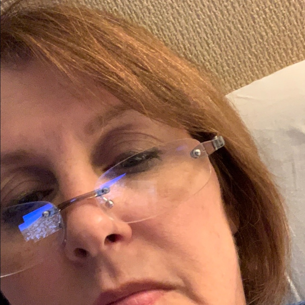 Meet your Posher, Pam